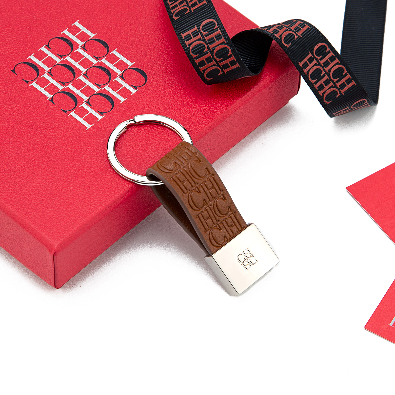 CH Embossed Monogram Leather K - Monogram Keychain Leather recensie en prijs